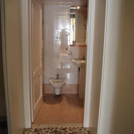 Ca Del Modena Only 3*