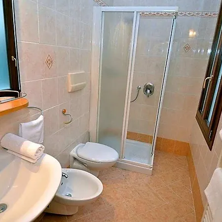 Ca Del Modena Only Bed & Breakfast 3*