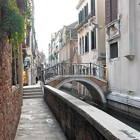 Alojamento de Acomodação e Pequeno-almoço Cà Del Modena Veneza