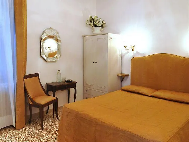 Frühstückspension Ca Del Modena Only 3*