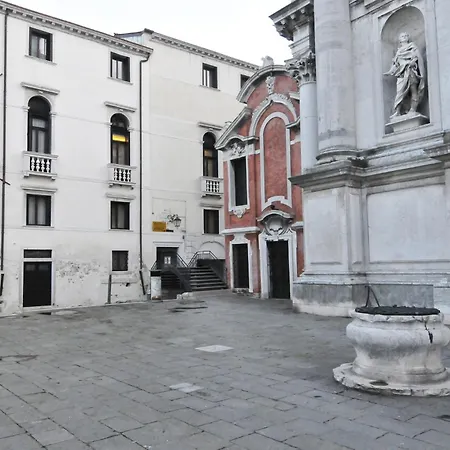 לינה וארוחת בוקר Ca Del Modena Only ונציה